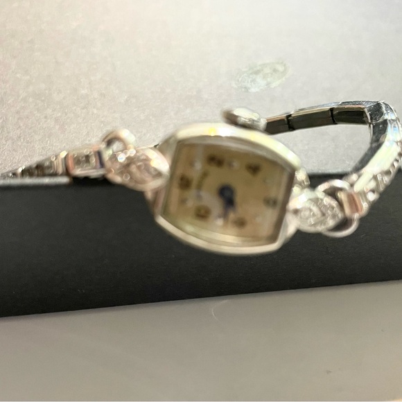 Vintage Hamilton 14-k white gold ladies wrist watch, great condition main image 8